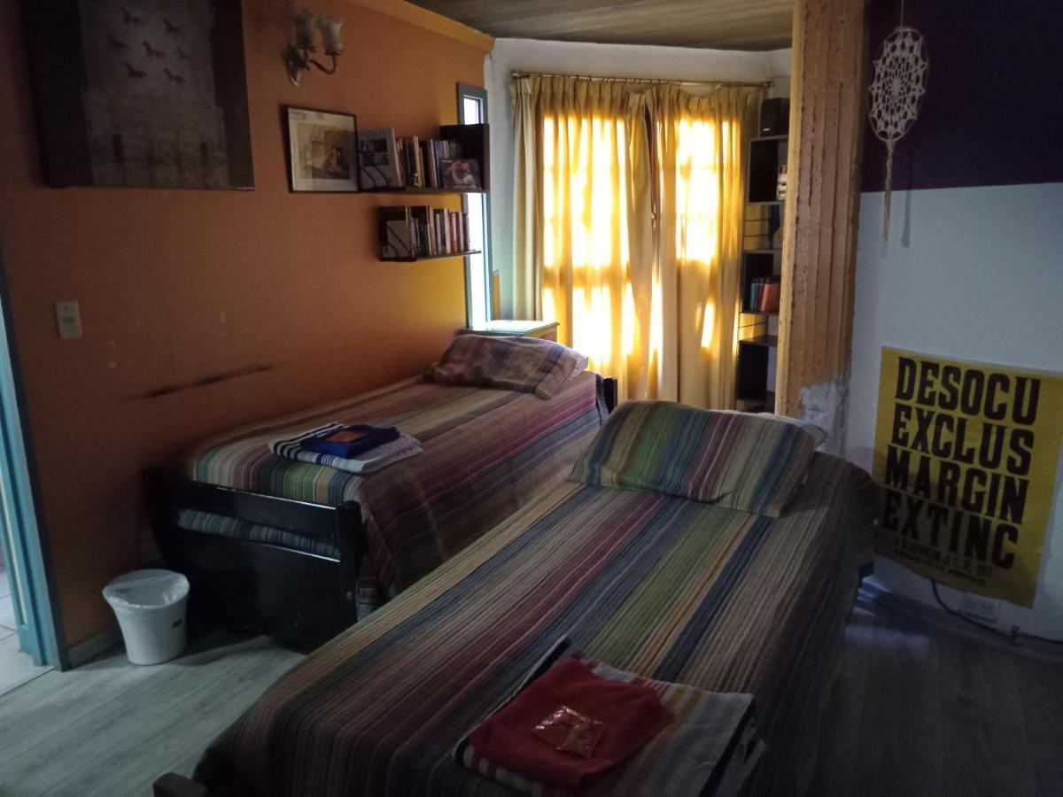 Cuartos En El Segundo Piso De Casa De Artista En Flores Lägenhet Buenos Aires Exteriör bild